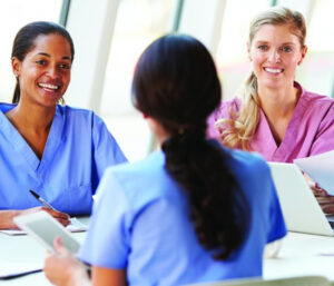 Read more about the article How to Choose the Best Nursing Uniform For You